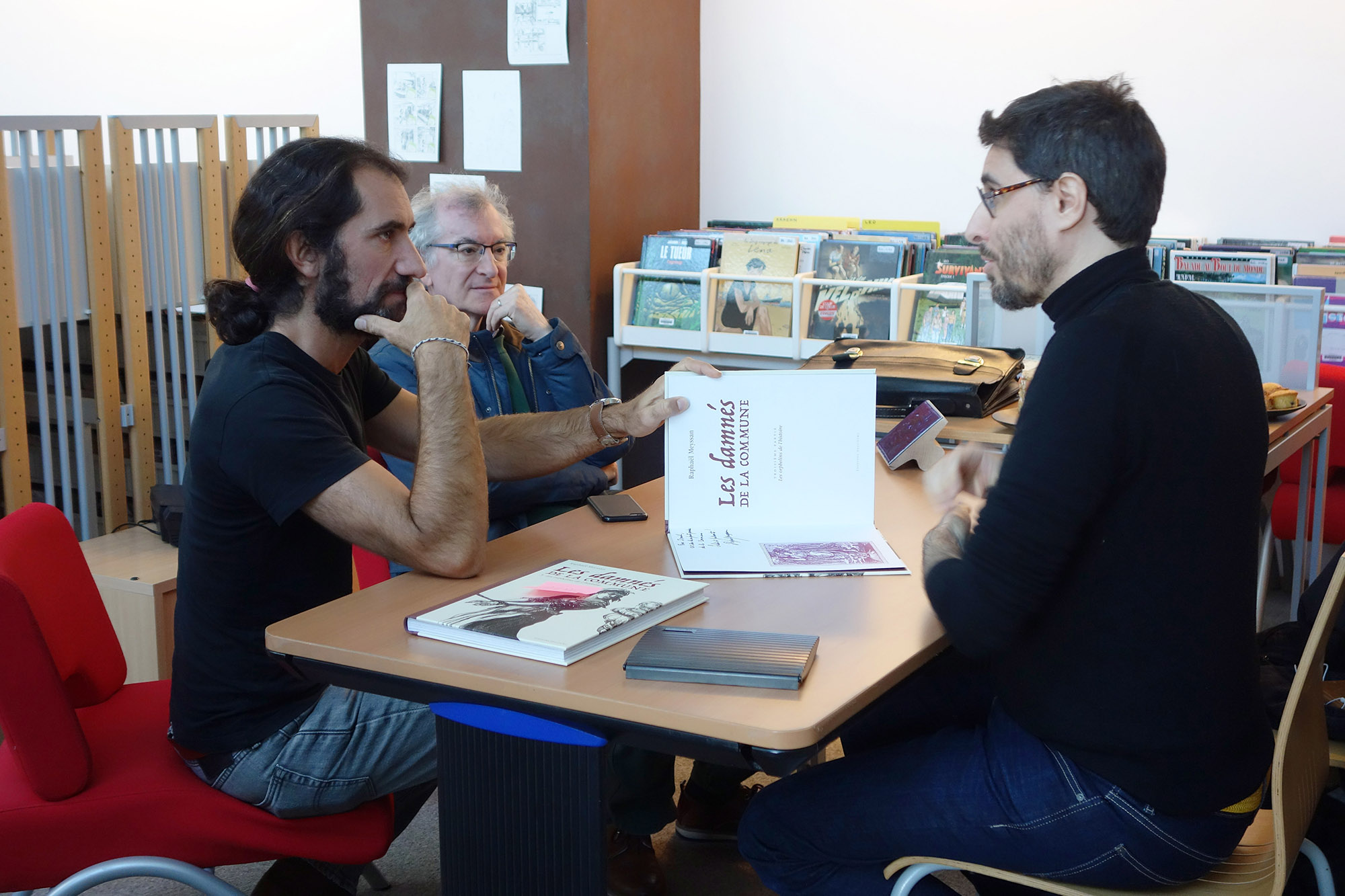 Dédicaces à la médiathèque du journal « Le Monde »